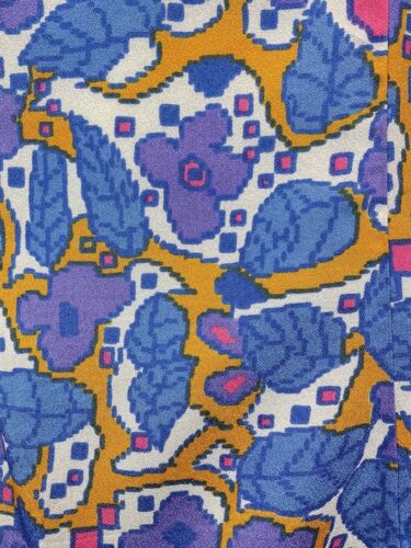 VINTAGE 60s 70s WHITE PURPLE BLUE GEOMTERIC FLORAL SLEEVELESS BLOUSE 8 10