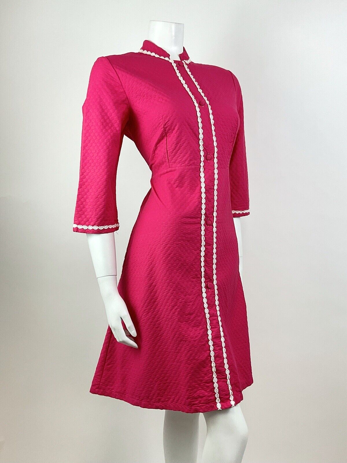 VINTAGE 60s 70s FUCHSIA PINK WHITE QUILTED DAISY MANDARIN COLLAR MOD DRESS 10 12