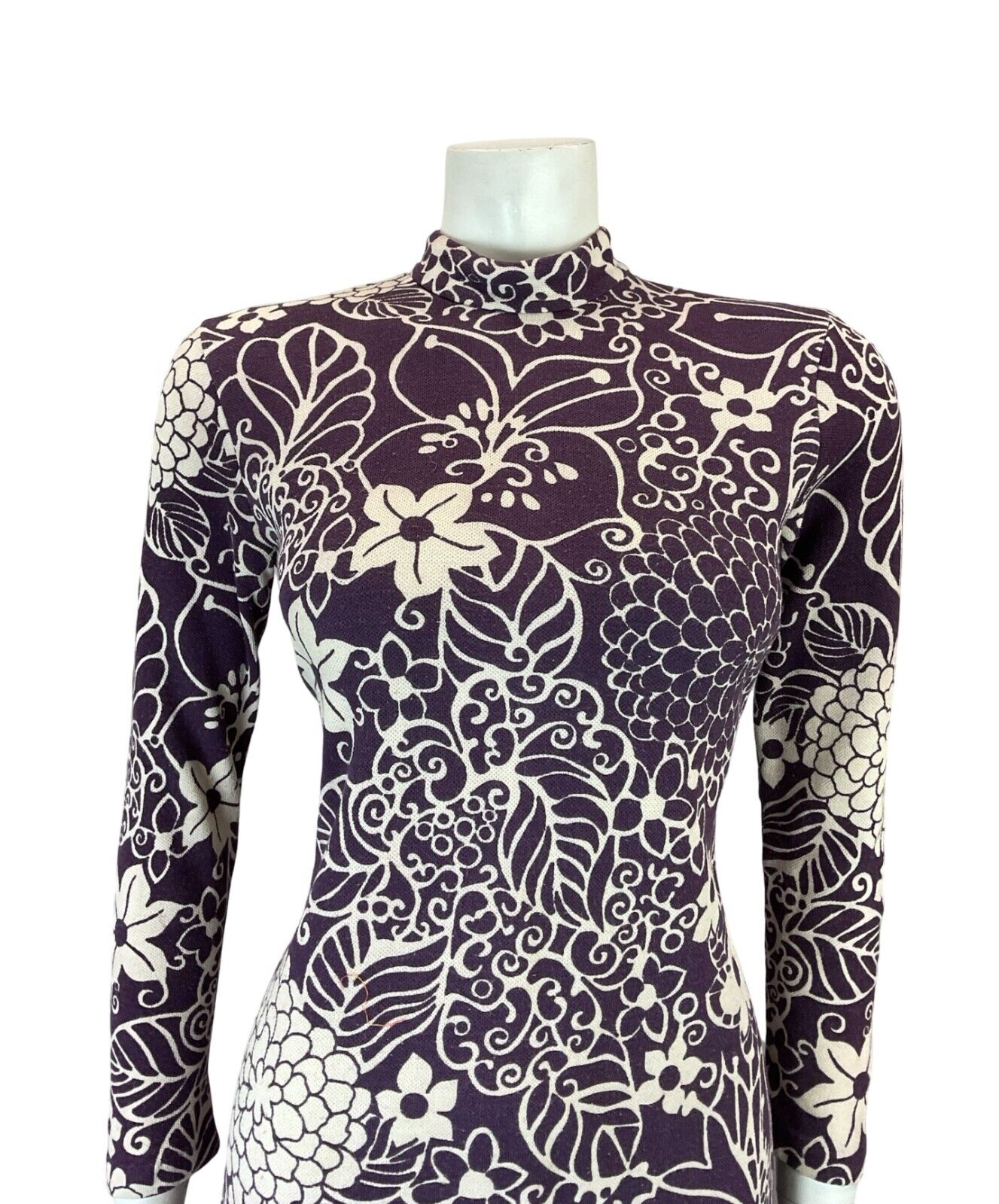 VTG 60S MOD GOGO VIOLET WHITE PSYCHEDELIC FLORAL FUNNEL NECK SHEATH SHIFT DRESS