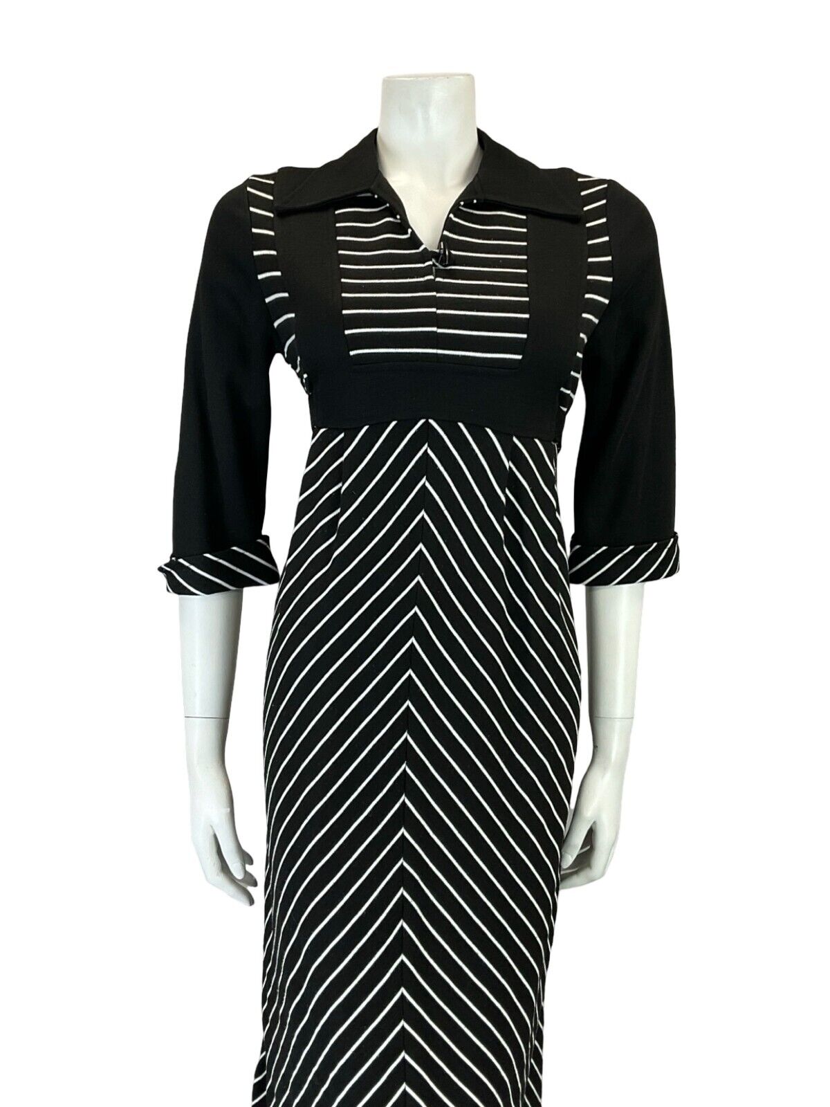 VTG 60S 70S BLACK WHITE STRIPE EMPIRE TIE WAIST OPEN WING COLLAR MIDI DRESS 10