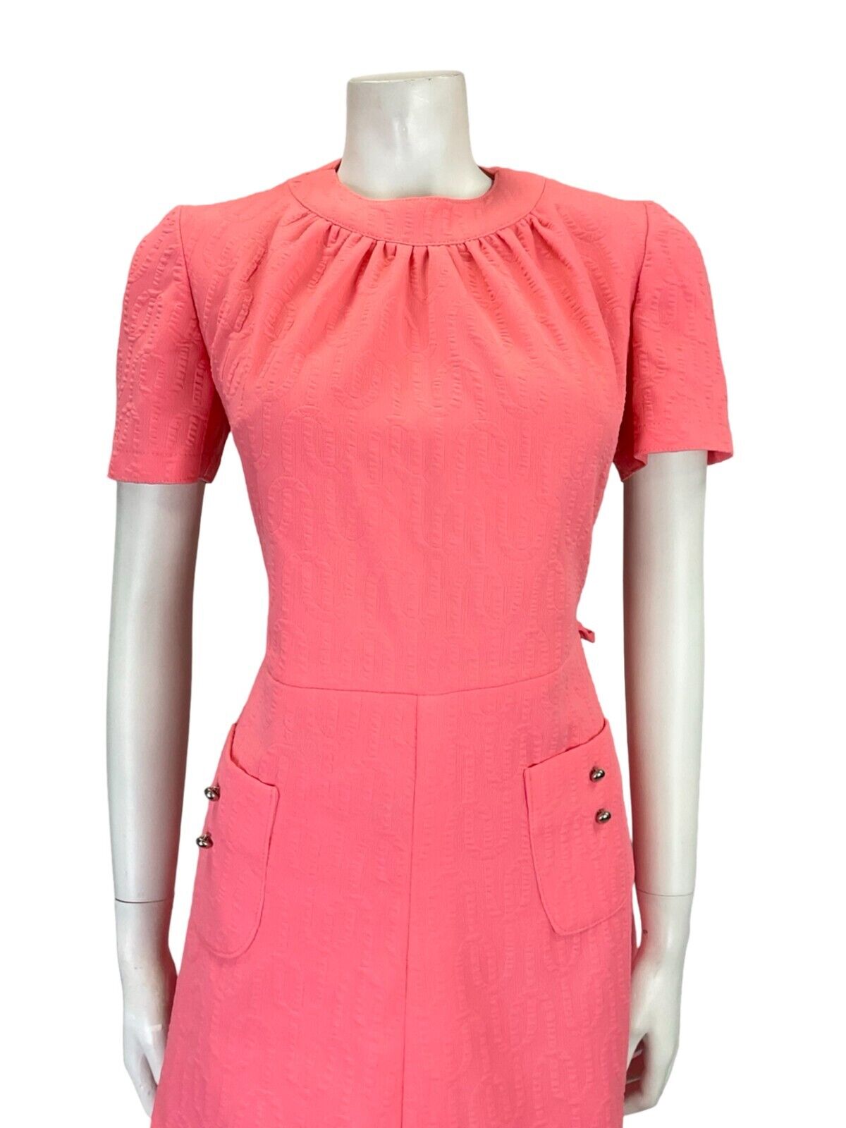 VTG 60S BRIGHT PINK MOD SCOOTER GEOMETRIC EMBOSSED MINI DRESS W/ POCKETS 8 10 S