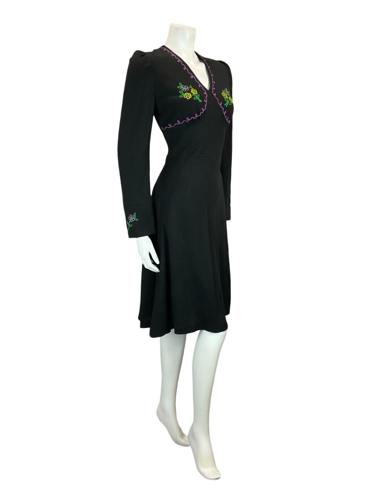 VTG 60S 70S EMBROIDERED BLACK PURPLE GREEN YELLOW FLORAL PLUNGING MIDI DRESS 8
