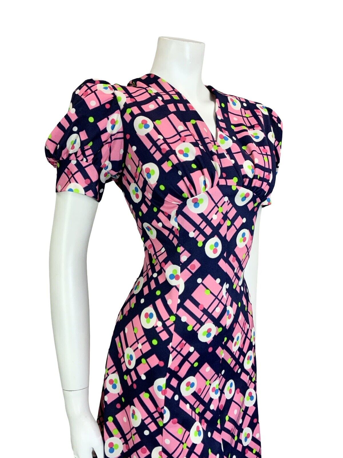 VTG 60S 70S PINK BLUE WHITE GEOMETRIC PUFF SLEEVE V NECK FITTED MINI DRESS 14