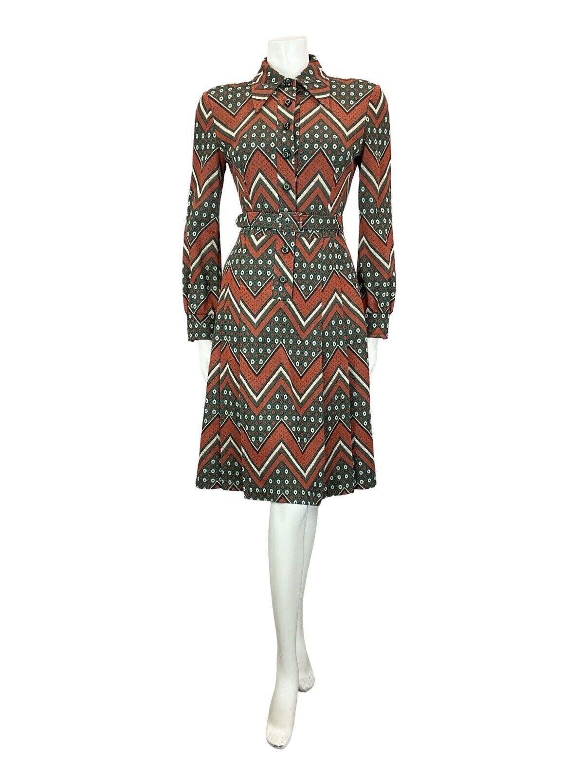 VTG 70S RED BROWN CREAM DAGGER COLLAR CHEVRON GEOMETRIC BELTED SHIRT DRESS 8