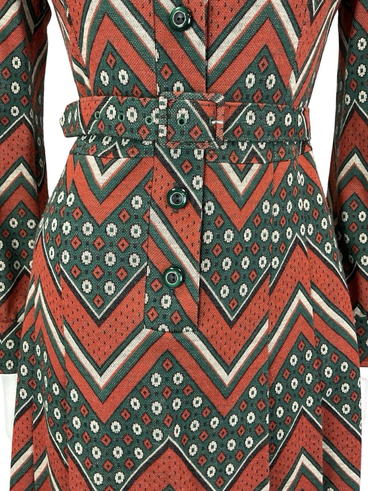 VTG 70S RED BROWN CREAM DAGGER COLLAR CHEVRON GEOMETRIC BELTED SHIRT DRESS 8