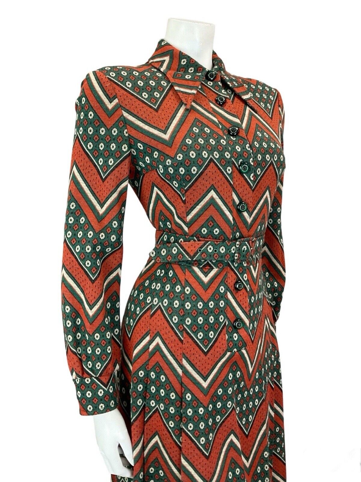 VTG 70S RED BROWN CREAM DAGGER COLLAR CHEVRON GEOMETRIC BELTED SHIRT DRESS 8