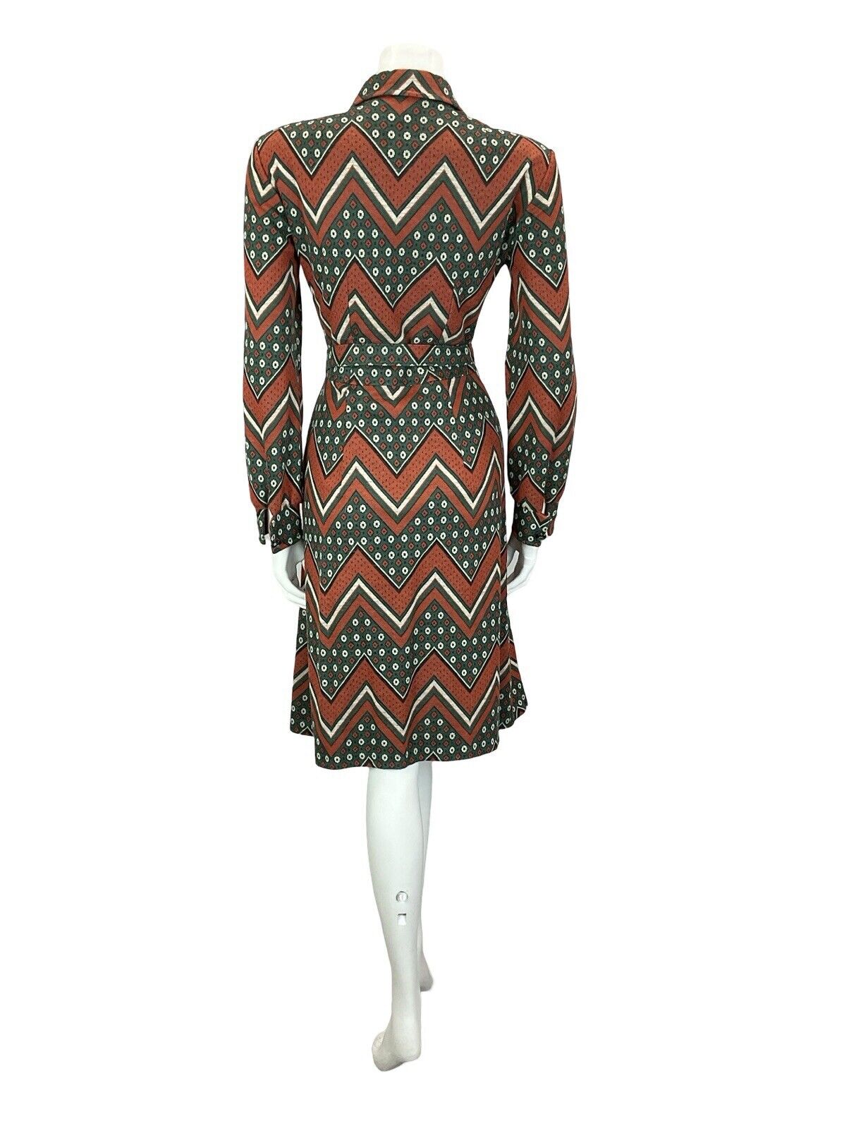 VTG 70S RED BROWN CREAM DAGGER COLLAR CHEVRON GEOMETRIC BELTED SHIRT DRESS 8