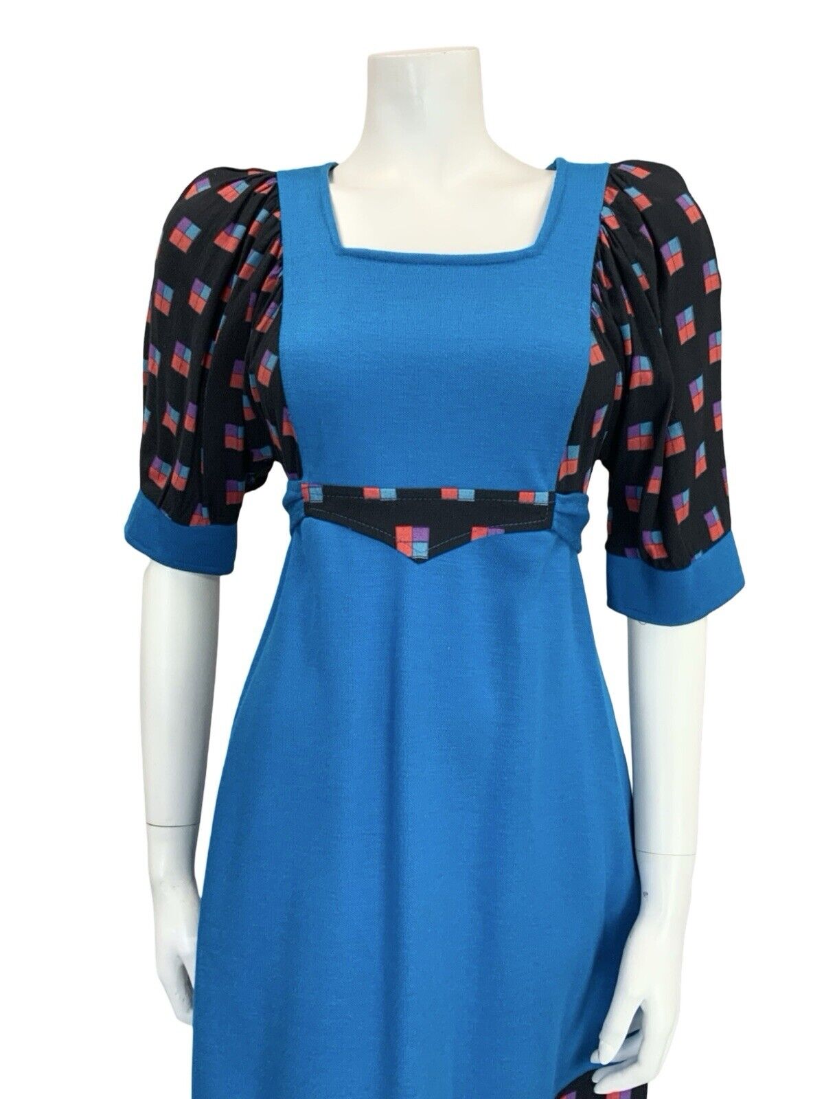VTG 60S 70S BLUE BLACK RED PURPLE GEOMETRIC EMPIRE TIE WAIST SMOCK MINI DRESS 8