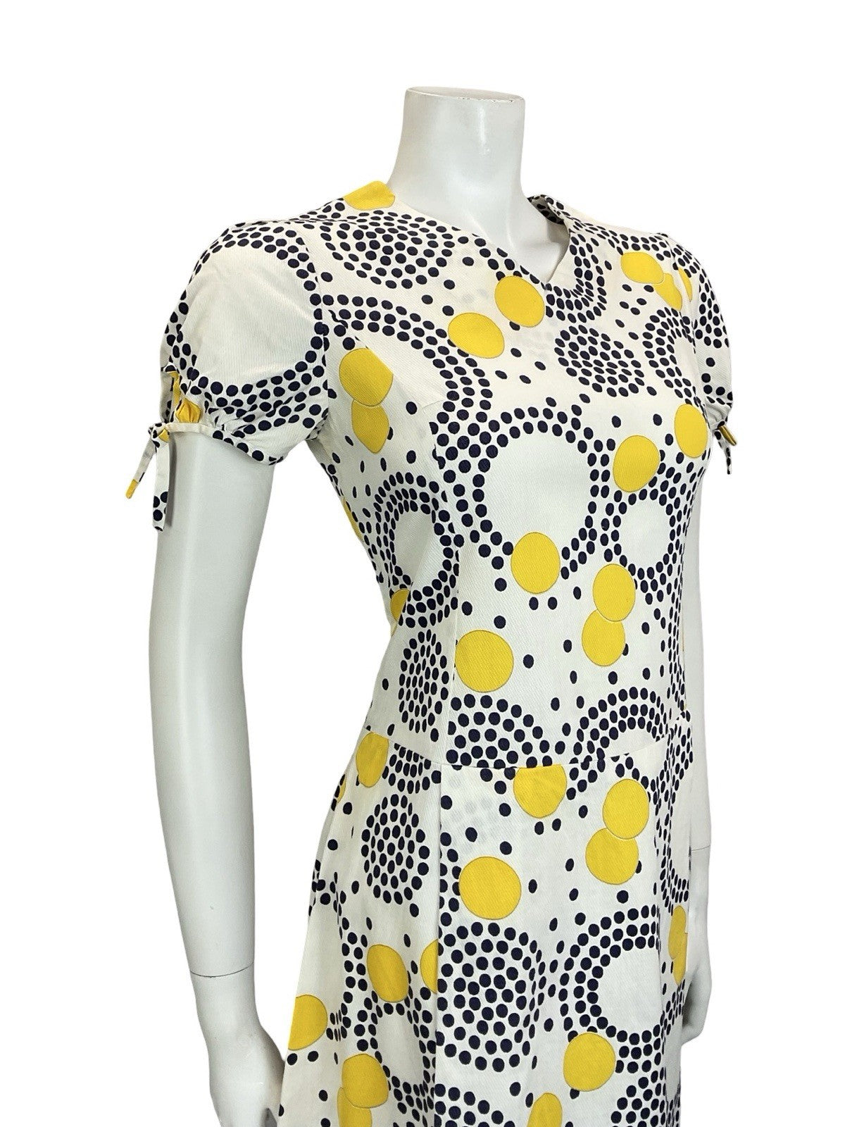 VTG 60S 70S WHITE BLUE YELLOW GEOMETRIC DOT PUFF SLEEVE PLEATED MINI DRESS 12