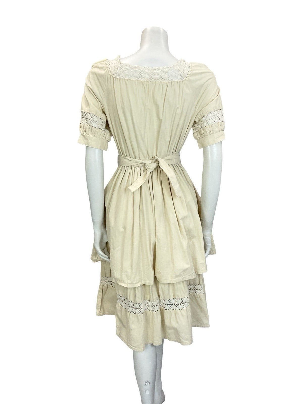 VTG 60S 70S CREAM LINEN CROCHET LACE PUFF SLEEVE PEPLUM FOLK PRAIRIE DRESS 10
