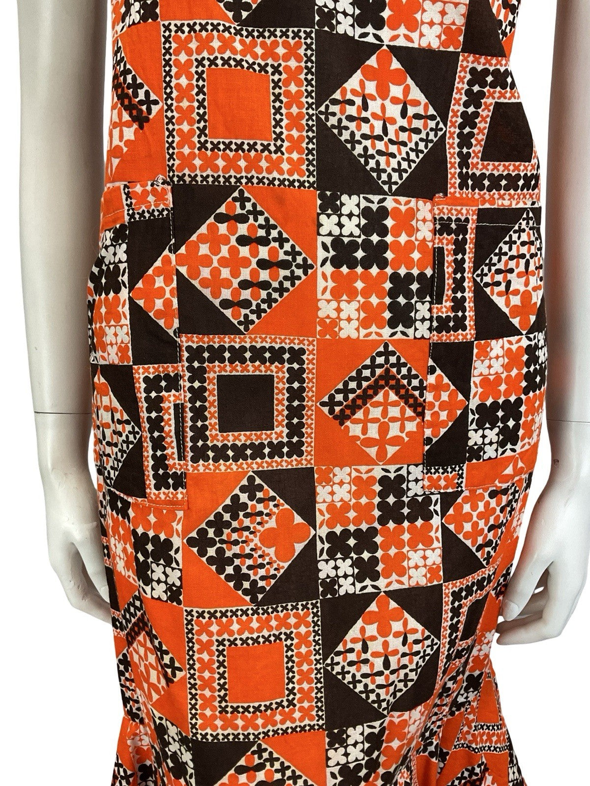 VTG 60S 70S BROWN ORANGE WHITE GEOMETRIC FLORAL TILED V NECK RUFFLE DRESS 12