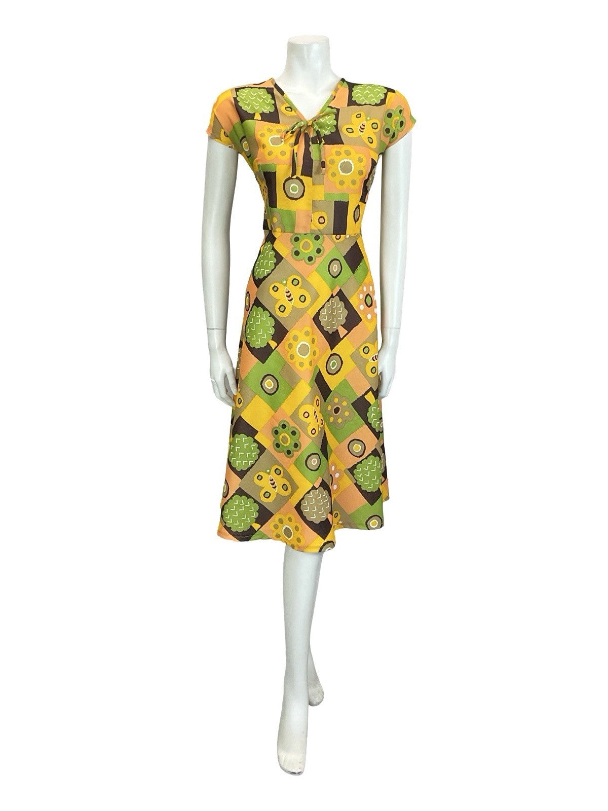VTG 60S 70S YELLOW GREEN BROWN BUTTERFLY FLOWER TREE PATCHWORK RIC RAC DRESS 14