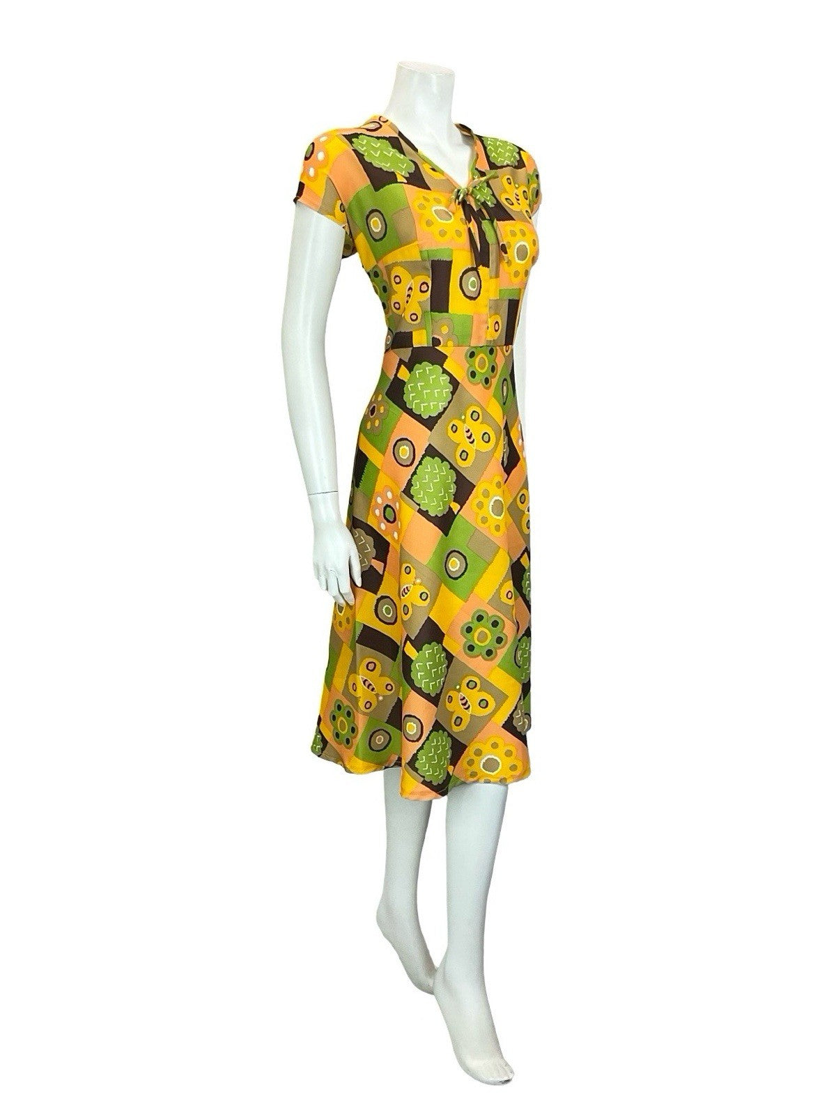 VTG 60S 70S YELLOW GREEN BROWN BUTTERFLY FLOWER TREE PATCHWORK RIC RAC DRESS 14