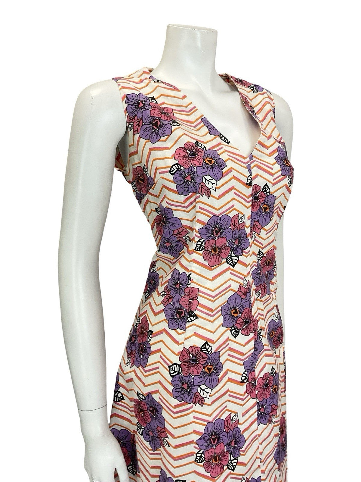 VTG 60S 70S WHITE PINK PURPLE ORANGE CHEVRON FLORAL PLUNGING V NECK DRESS 16
