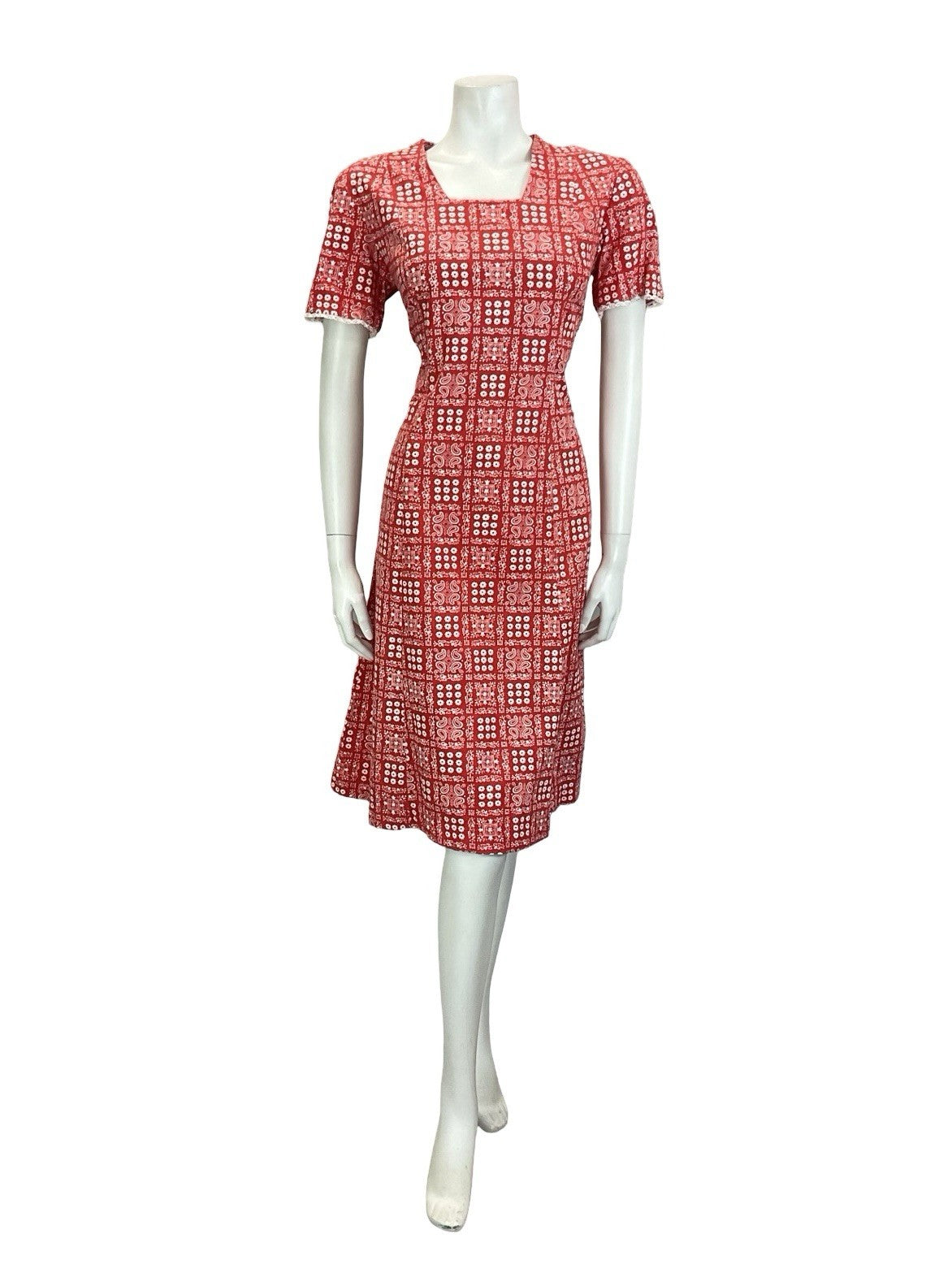 VTG 60S 70S RED WHITE TILED PAISLEY FLORAL COTTAGE PRAIRIE LACE DRESS 14 16