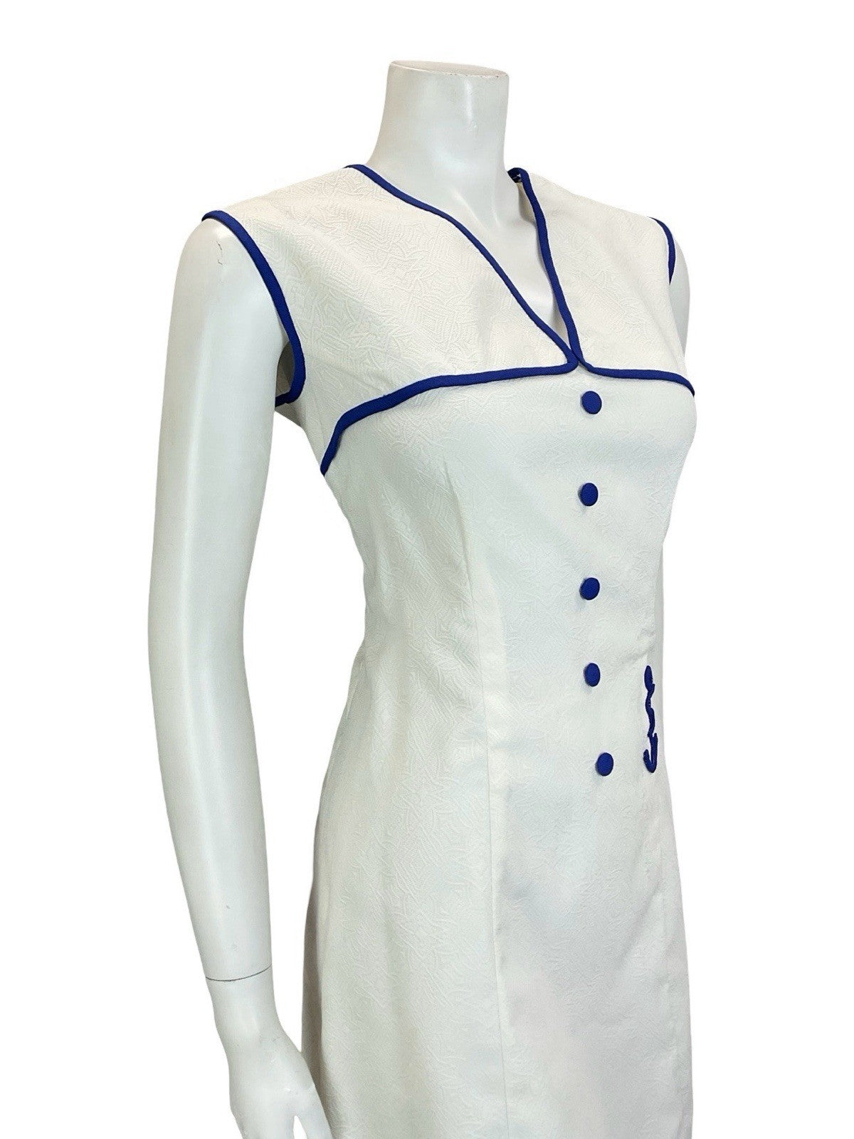 VTG 60S 70S WHITE NAVY BLUE GEOMETRIC EMBOSSED NAUTICAL SAILOR SHIFT DRESS 14