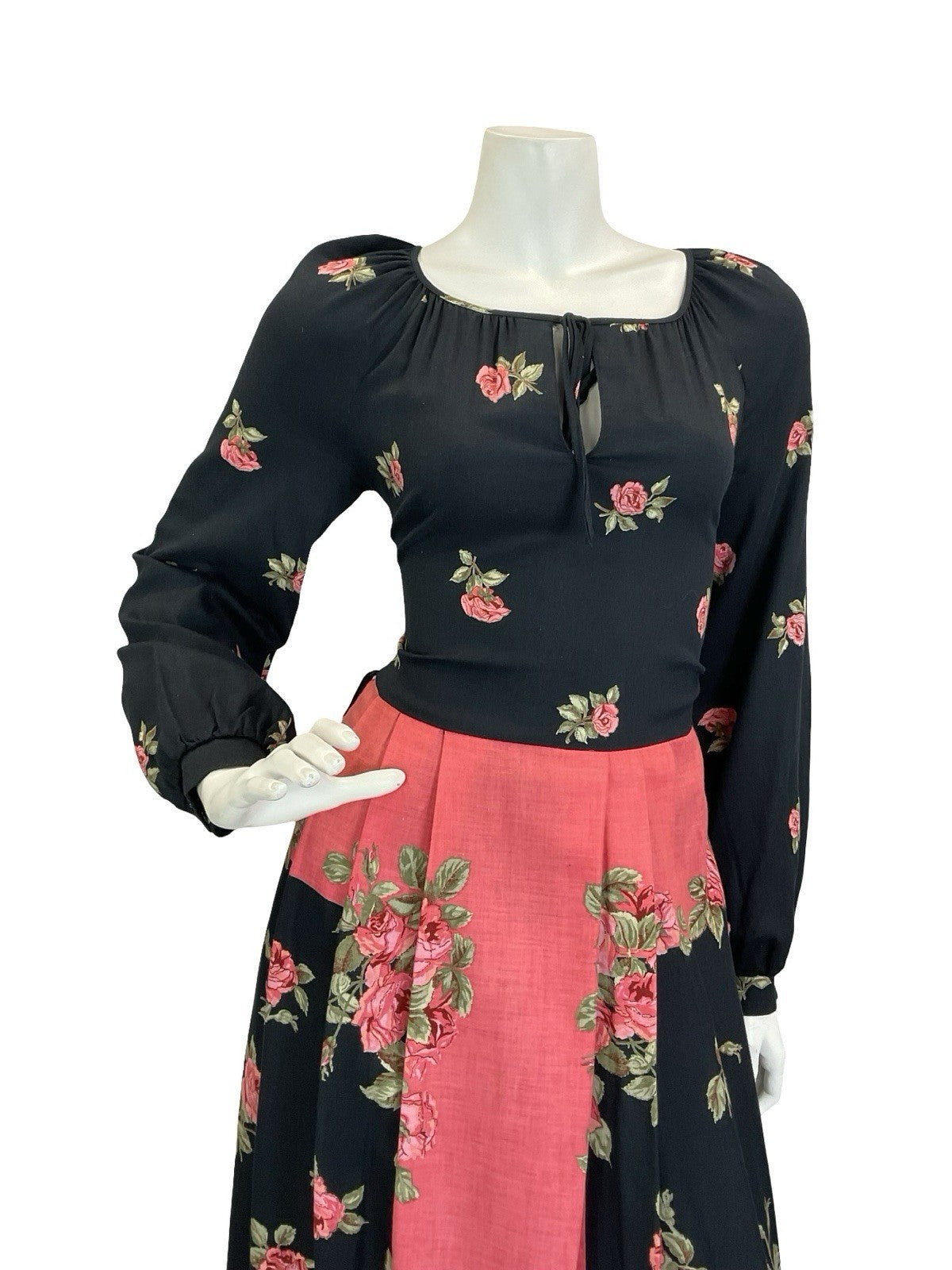VTG 60S 70S BLACK PINK BETTY BARCLAY ROSE PLEATED KEYHOLE BOHO MAXI DRESS 8