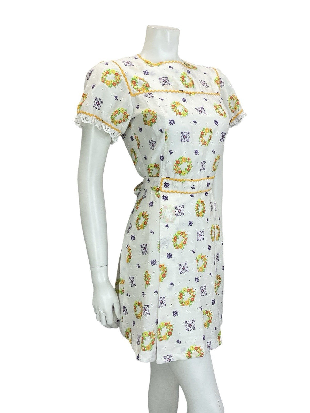 VTG 60S 70S WHITE YELLOW GREEN PURPLE ANGLAISE PUFF SLEEVE RIC RAC MINI DRESS 8