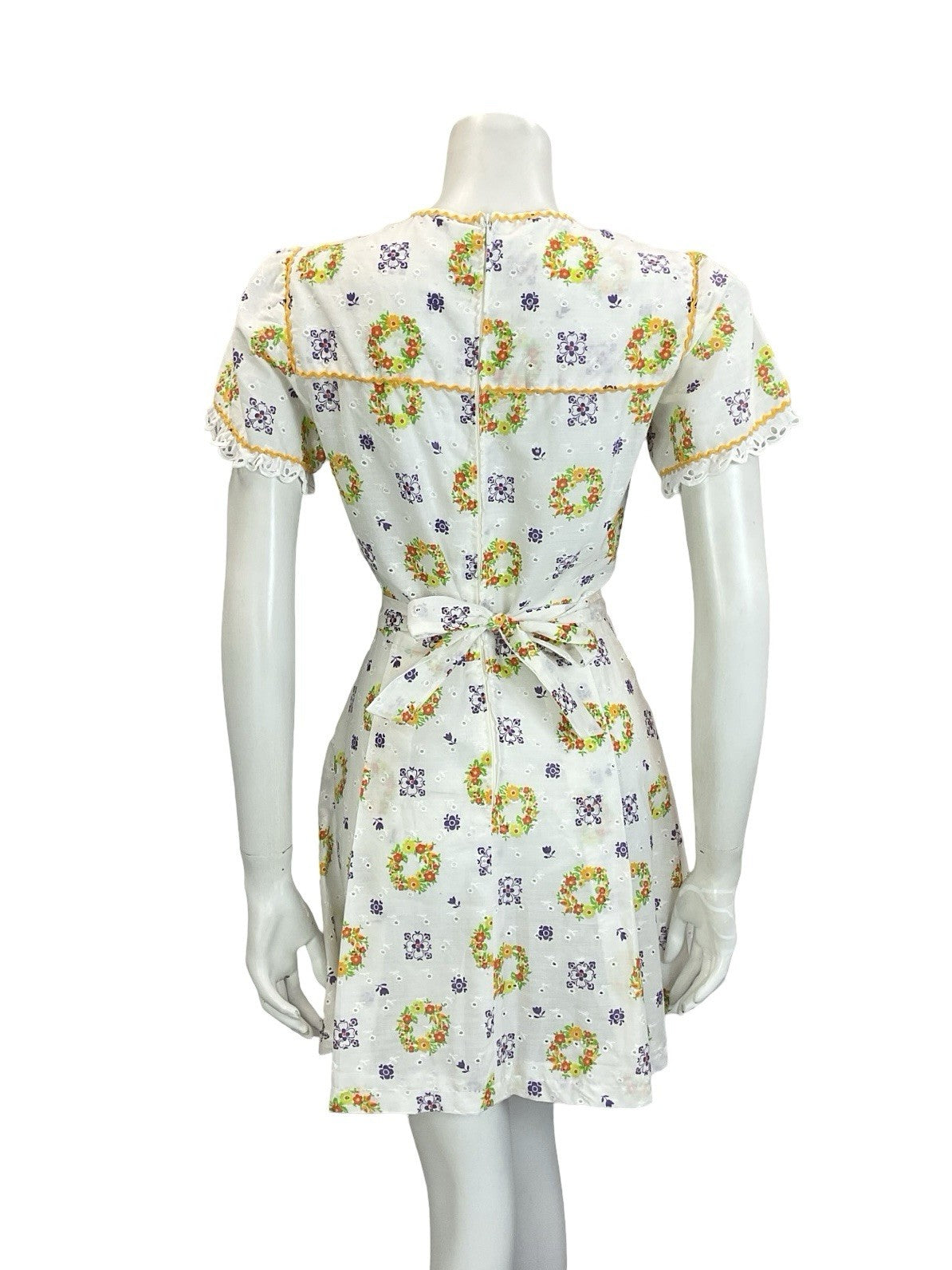VTG 60S 70S WHITE YELLOW GREEN PURPLE ANGLAISE PUFF SLEEVE RIC RAC MINI DRESS 8