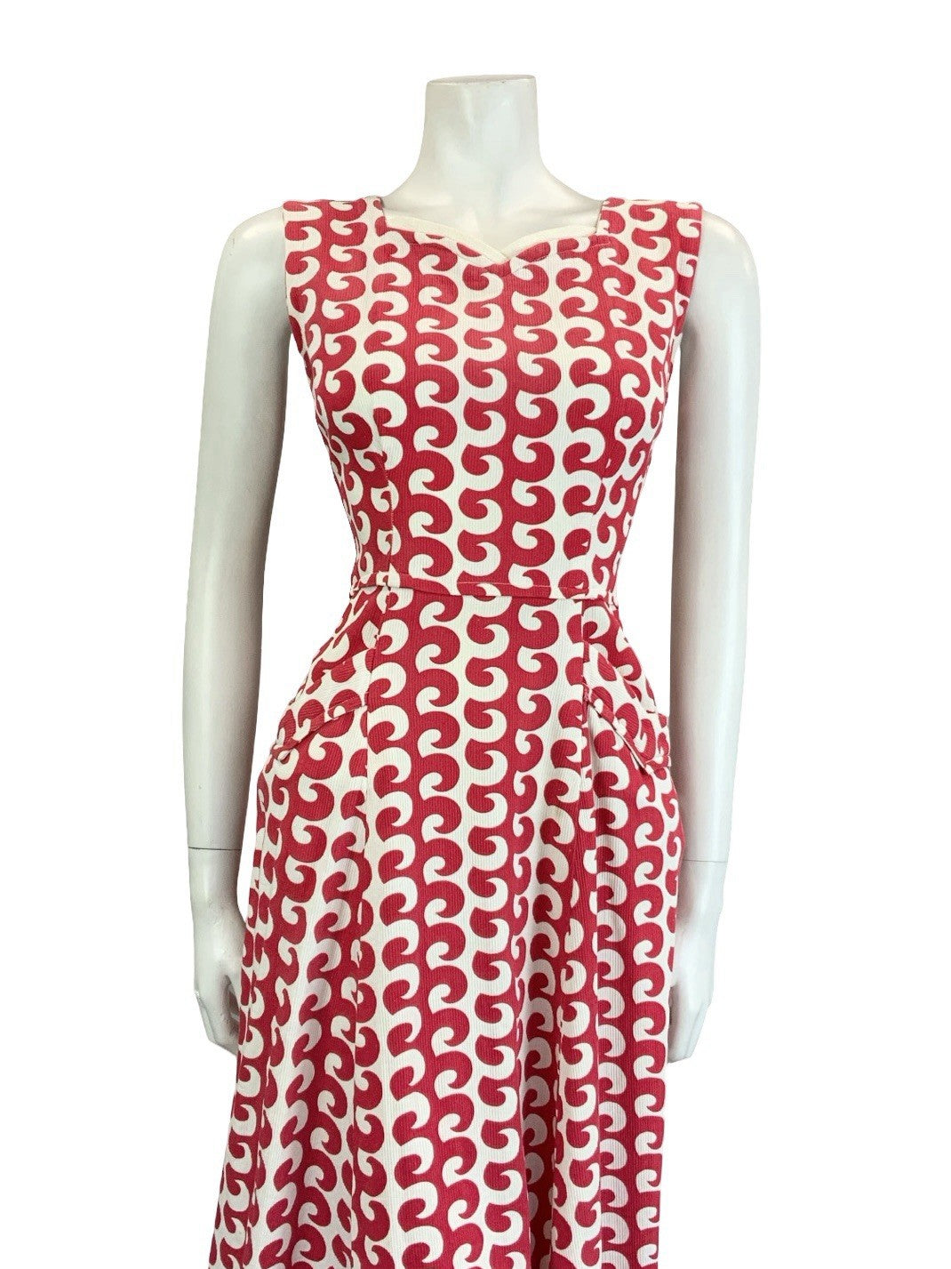 VTG 60S 70S RED WHITE GEOMETRIC WAVE SWEETHEART STRAPPY SUN MIDI DRESS S 8 10
