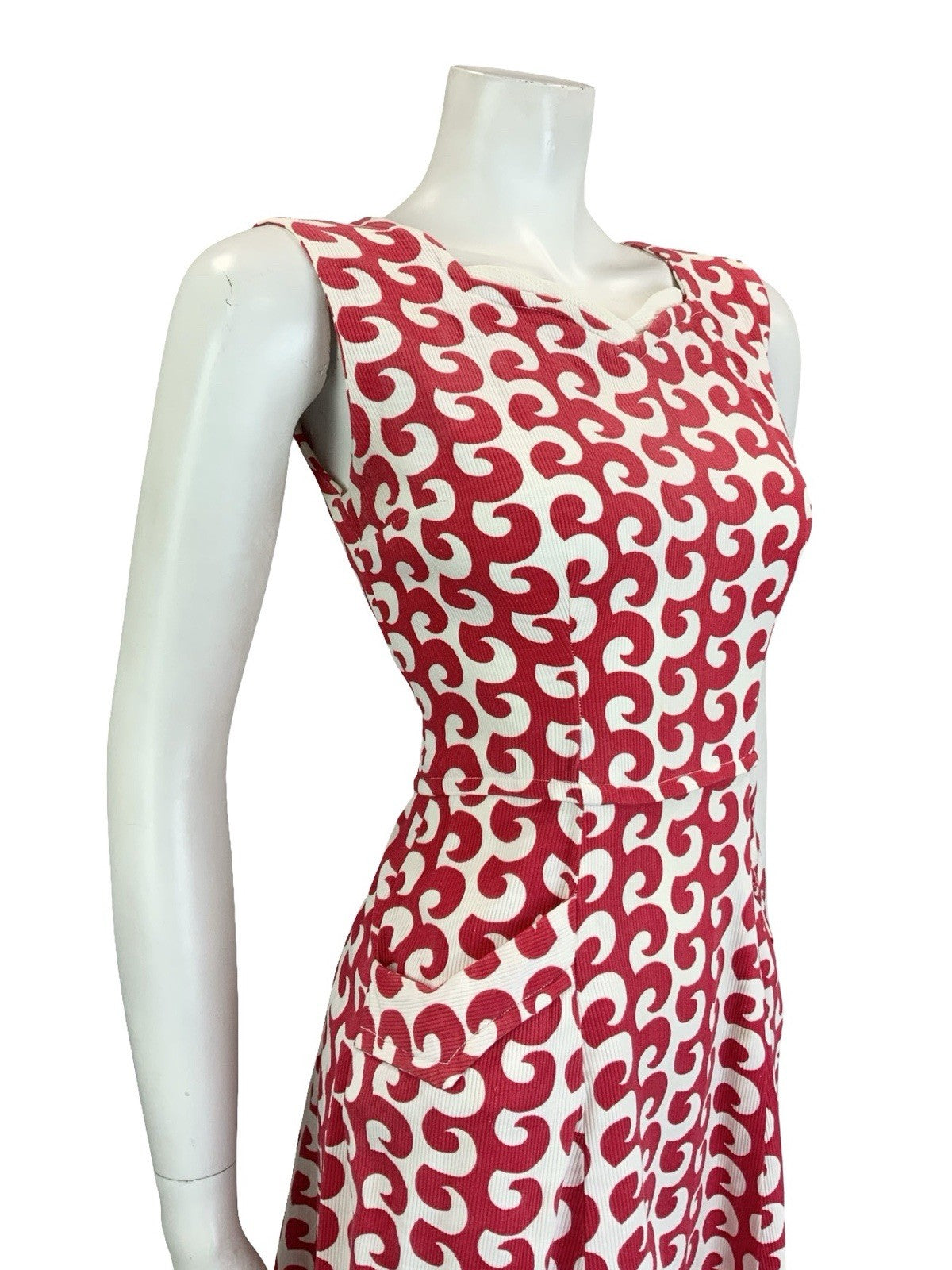 VTG 60S 70S RED WHITE GEOMETRIC WAVE SWEETHEART STRAPPY SUN MIDI DRESS S 8 10