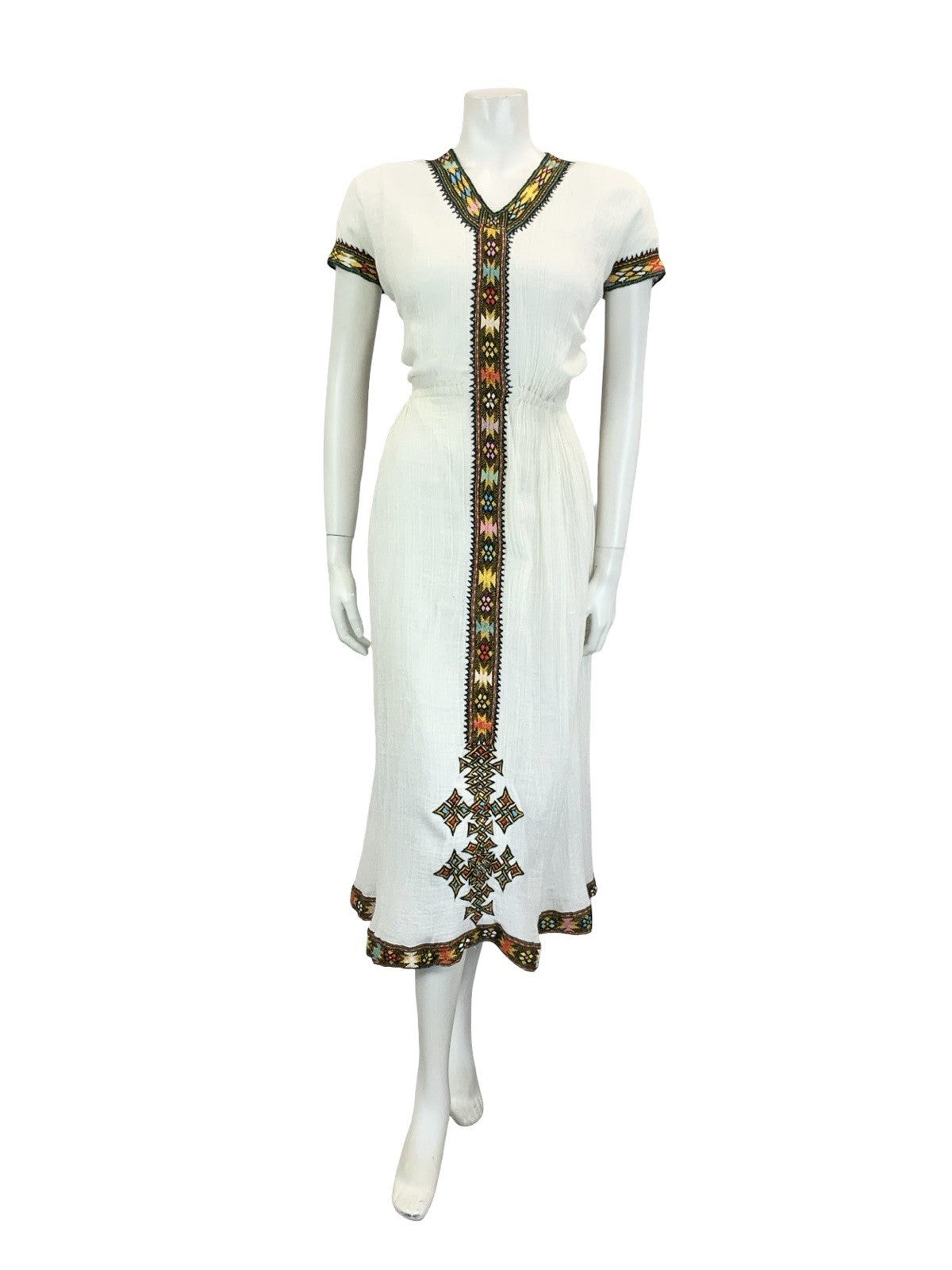 VTG 60S 70S WHITE BLACK GOLD MEDIEVAL FOLK TRADITIONAL EMBROIDERED DRESS 12 14 M