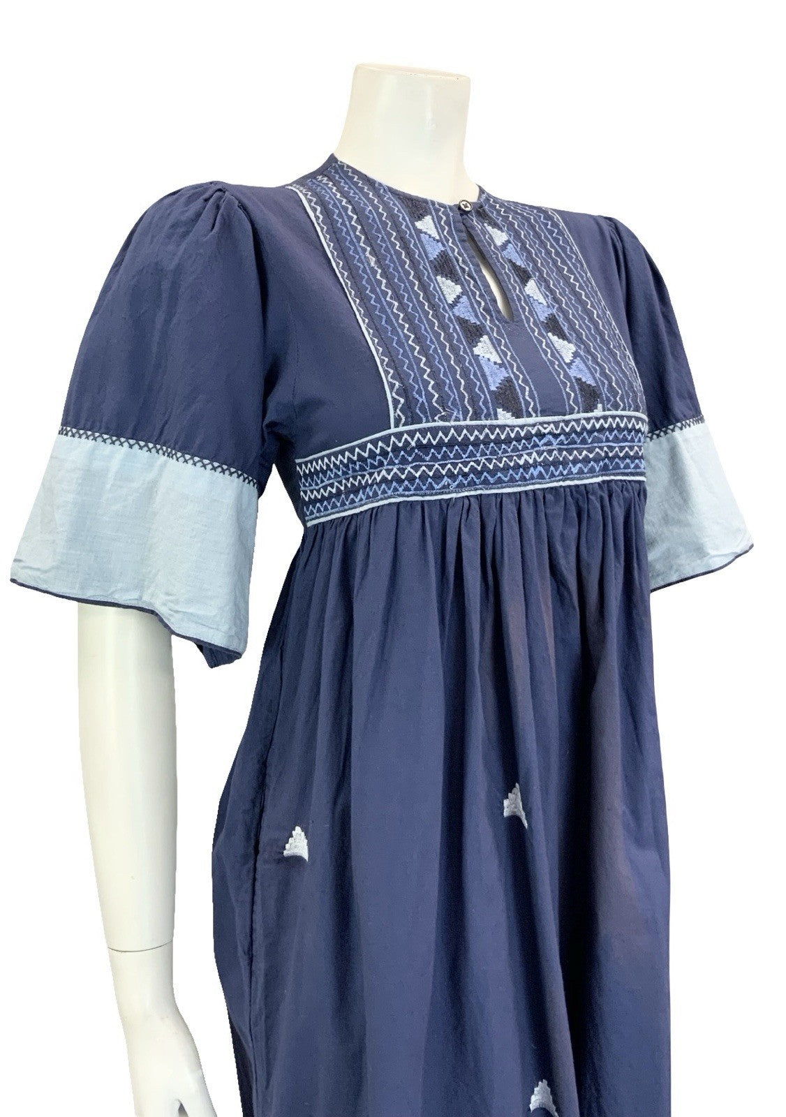 VTG 60S 70S NAVY BLUE EMBROIDERED BOHO HIPPY EMPIRE SMOCK GEOMETRIC DRESS 8