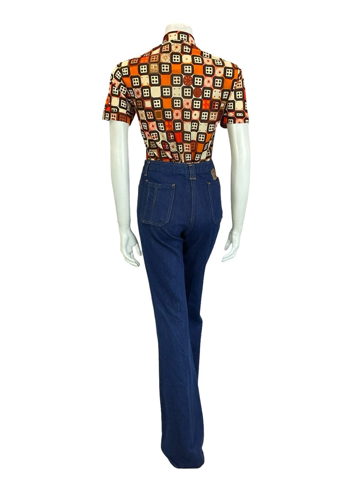 VTG 70S RETRO BROWN CREAM ORANGE RED GEOMETRIC DICE DAGGER COLLAR SHIRT 10