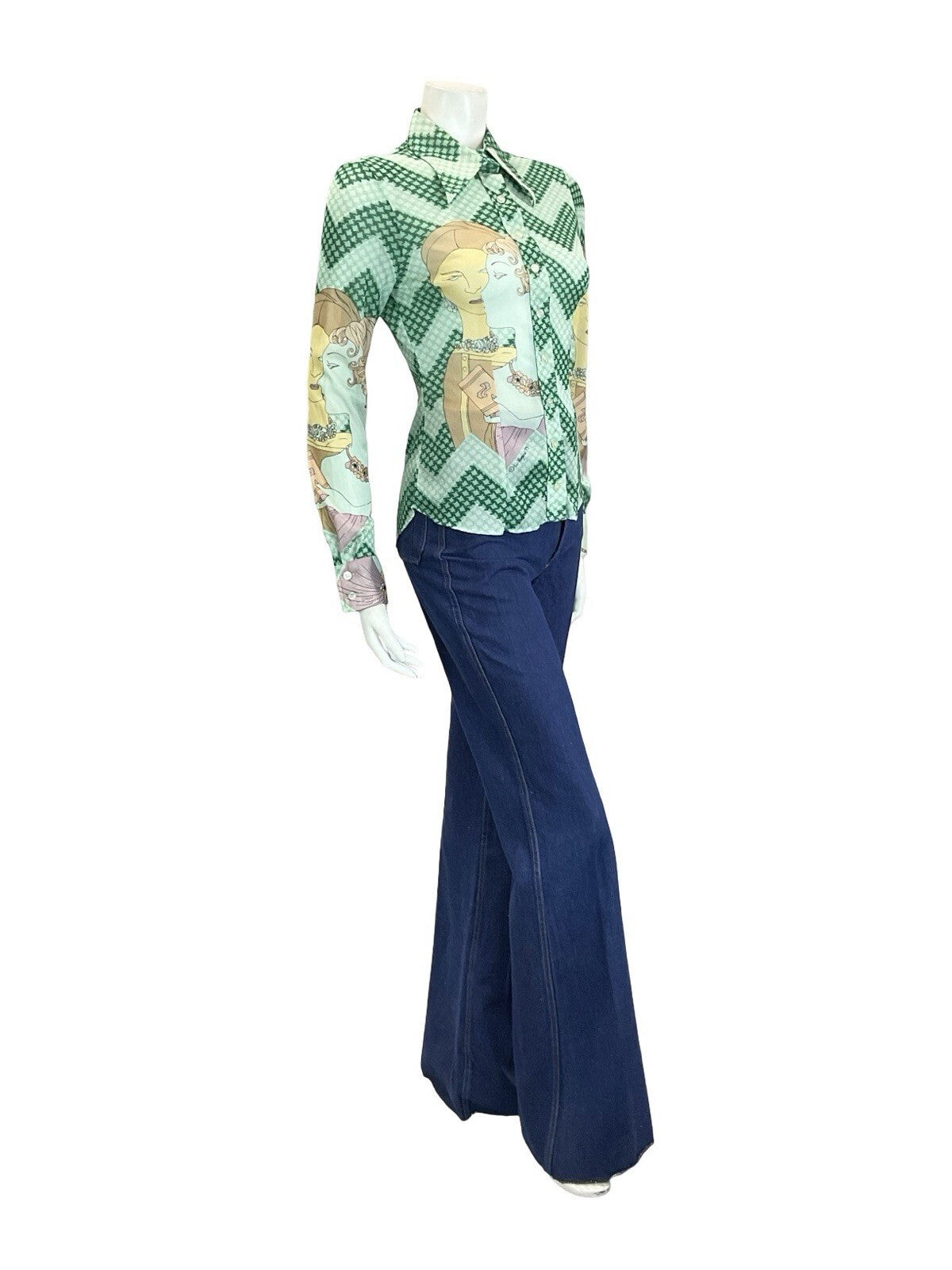 VTG 60S 70S GREEN CREAM BLUE ART DECO ZIG ZAG WOMAN ILLUSTRATION DAGGER SHIRT 8