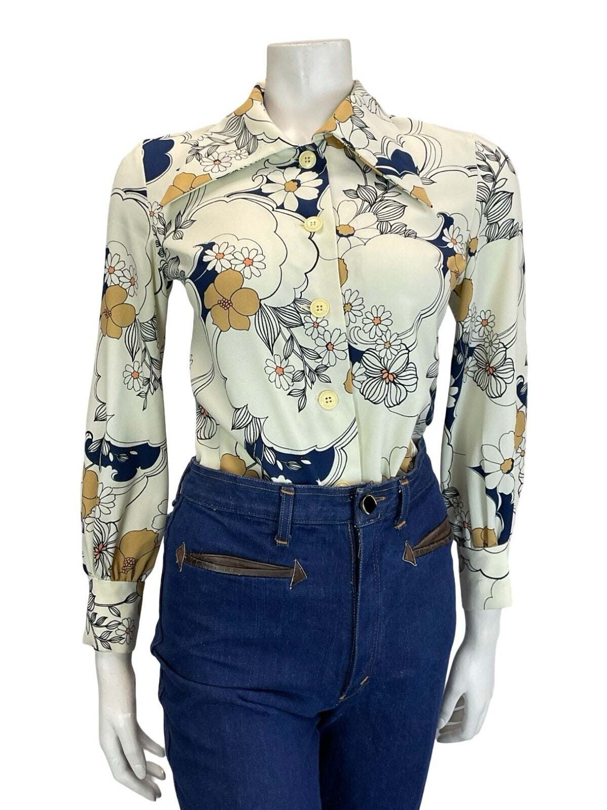 VTG 60S 70S WHITE BEIGE NAVY BLUE BLACK FLORAL SWIRL DAGGER COLLAR SHIRT 10