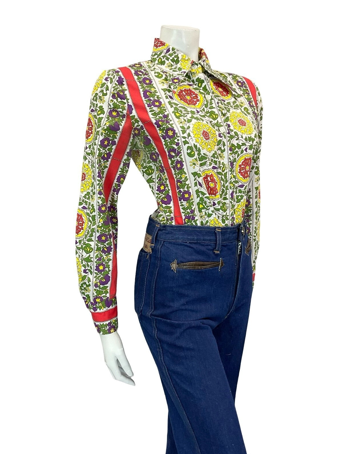 VTG 60S 70S FLORAL GEOMETRIC FOLK LEAFY MANDALA WHITE RED GREEN YELLOW SHIRT 14