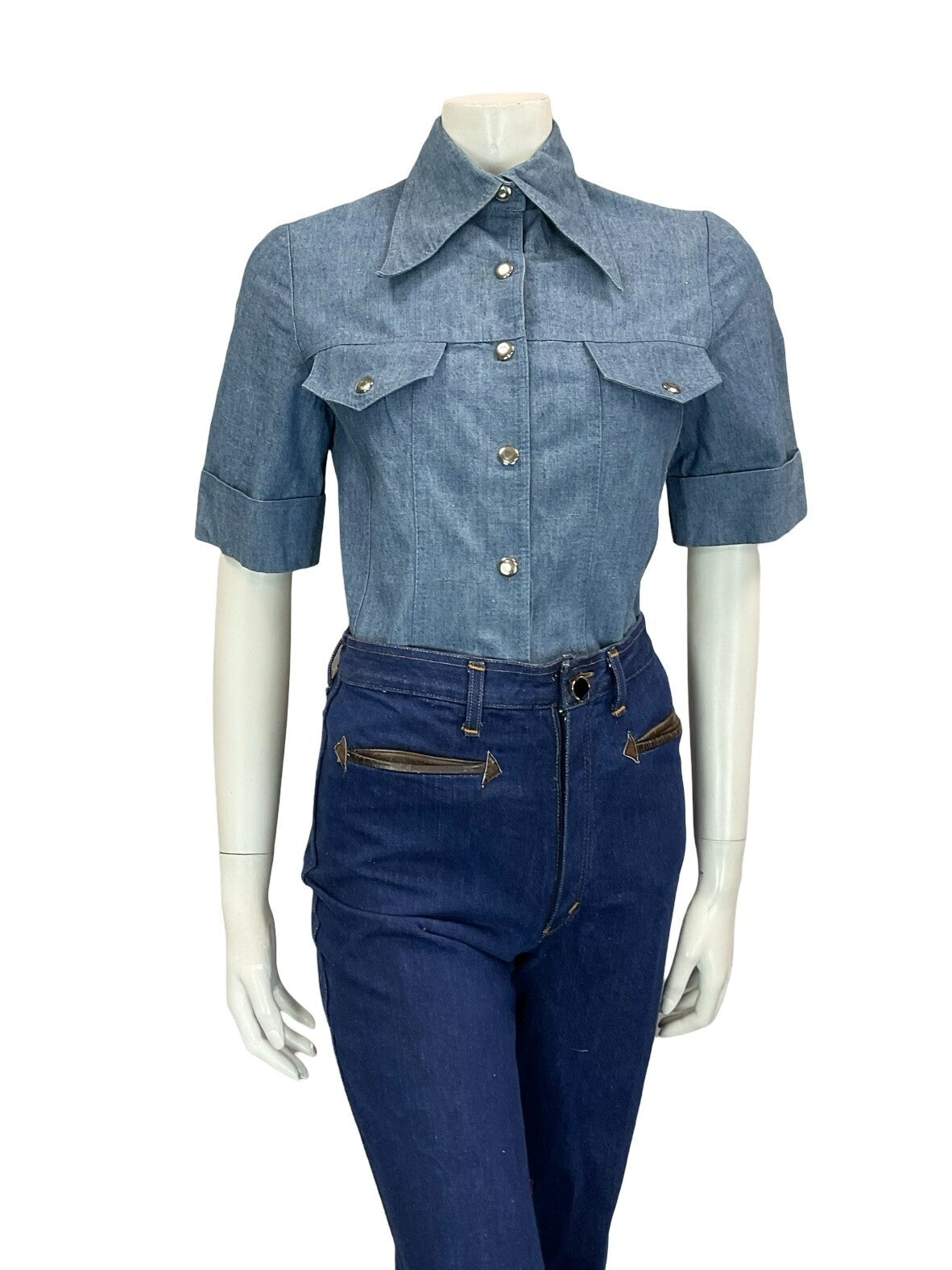 VTG 60S 70S LIGHT BLUE DAGGER COLLAR SHORT SLEEVE POPPER BUTTON DENIM SHIRT 6 XS