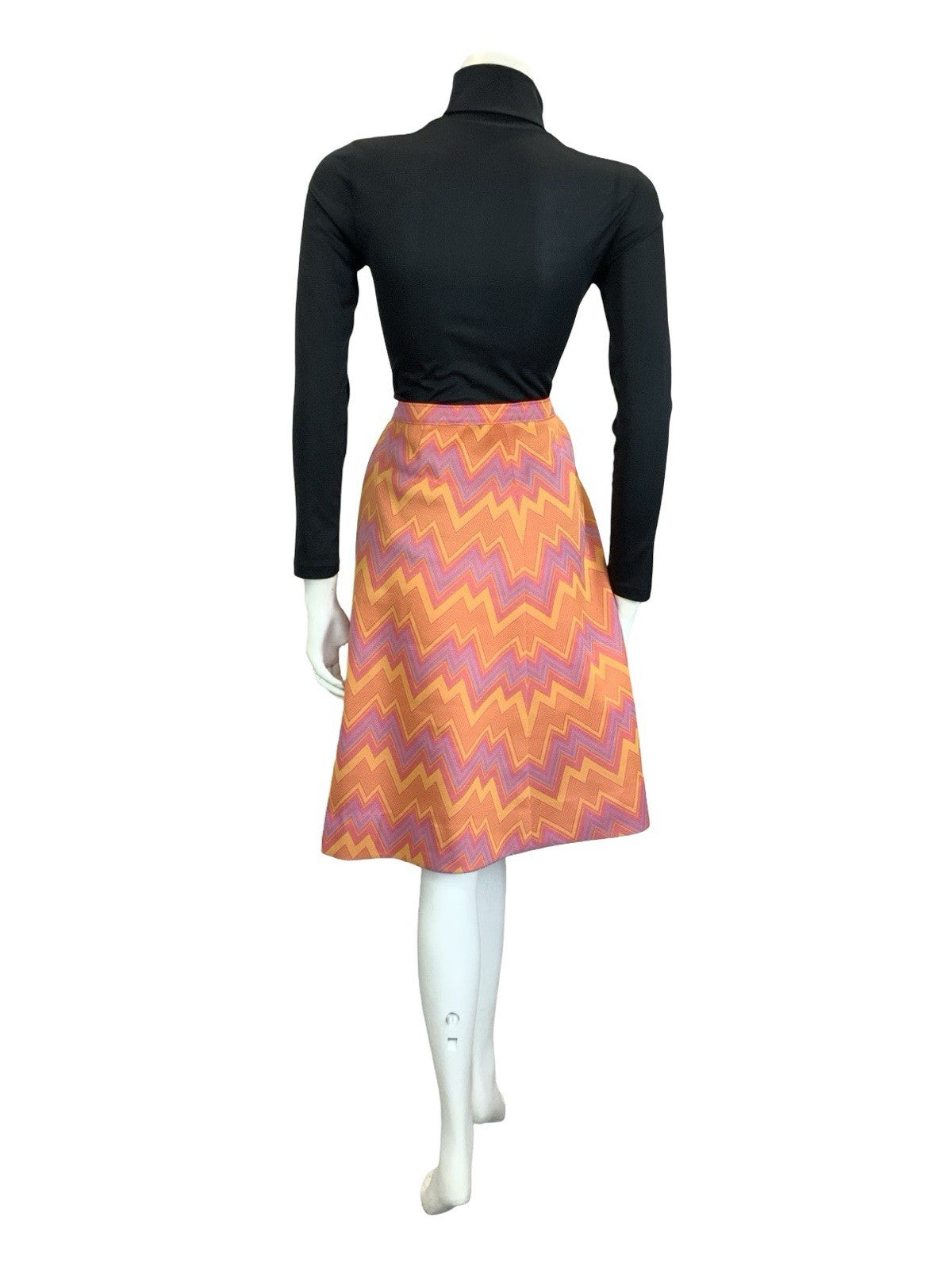 VTG 60S 70S PINK ORANGE PURPLE YELLOW GEOMETRIC ZIG ZAG CHEVRON A LINE SKIRT 12