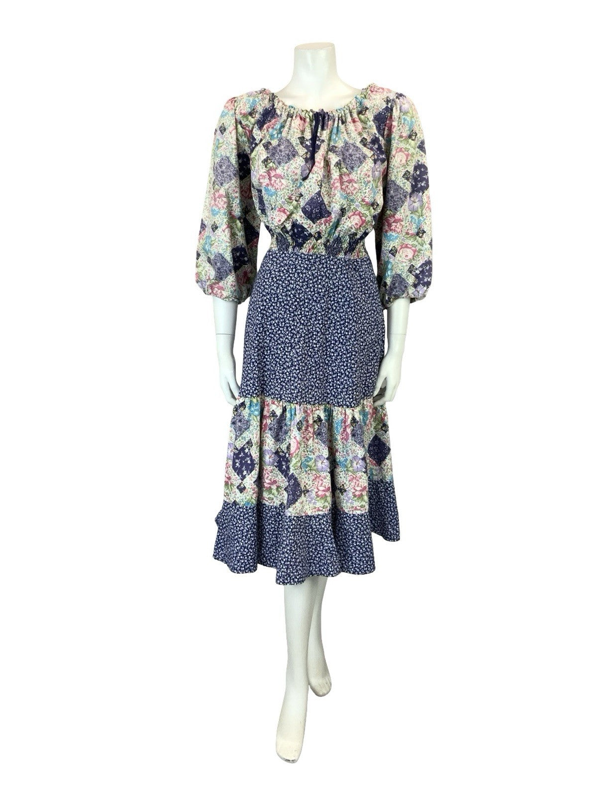VTG 60S 70S WHITE BLUE PINK PATCHWORK TIERED ELASTICATED COTTAGE DRESS 14 16
