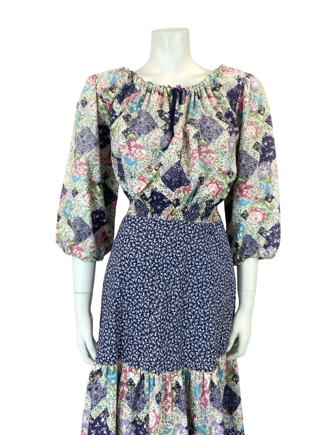VTG 60S 70S WHITE BLUE PINK PATCHWORK TIERED ELASTICATED COTTAGE DRESS 14 16