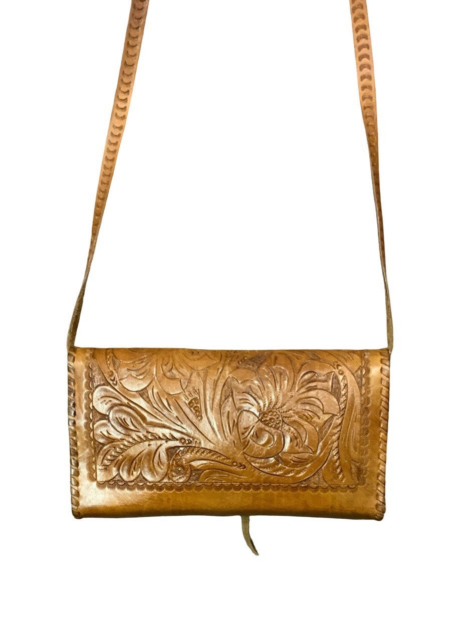 VTG 70S TAN BROWN LEATHER BOHO FLORAL EMBOSSED CUBA WHIP STITCH CROSS BODY BAG