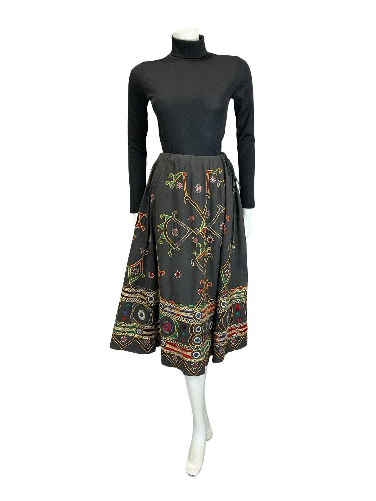 VTG 70S BLACK RED YELLOW BLUE GREEN HIPPY EMBROIDERED ROPE BELL SKIRT 12 14 16