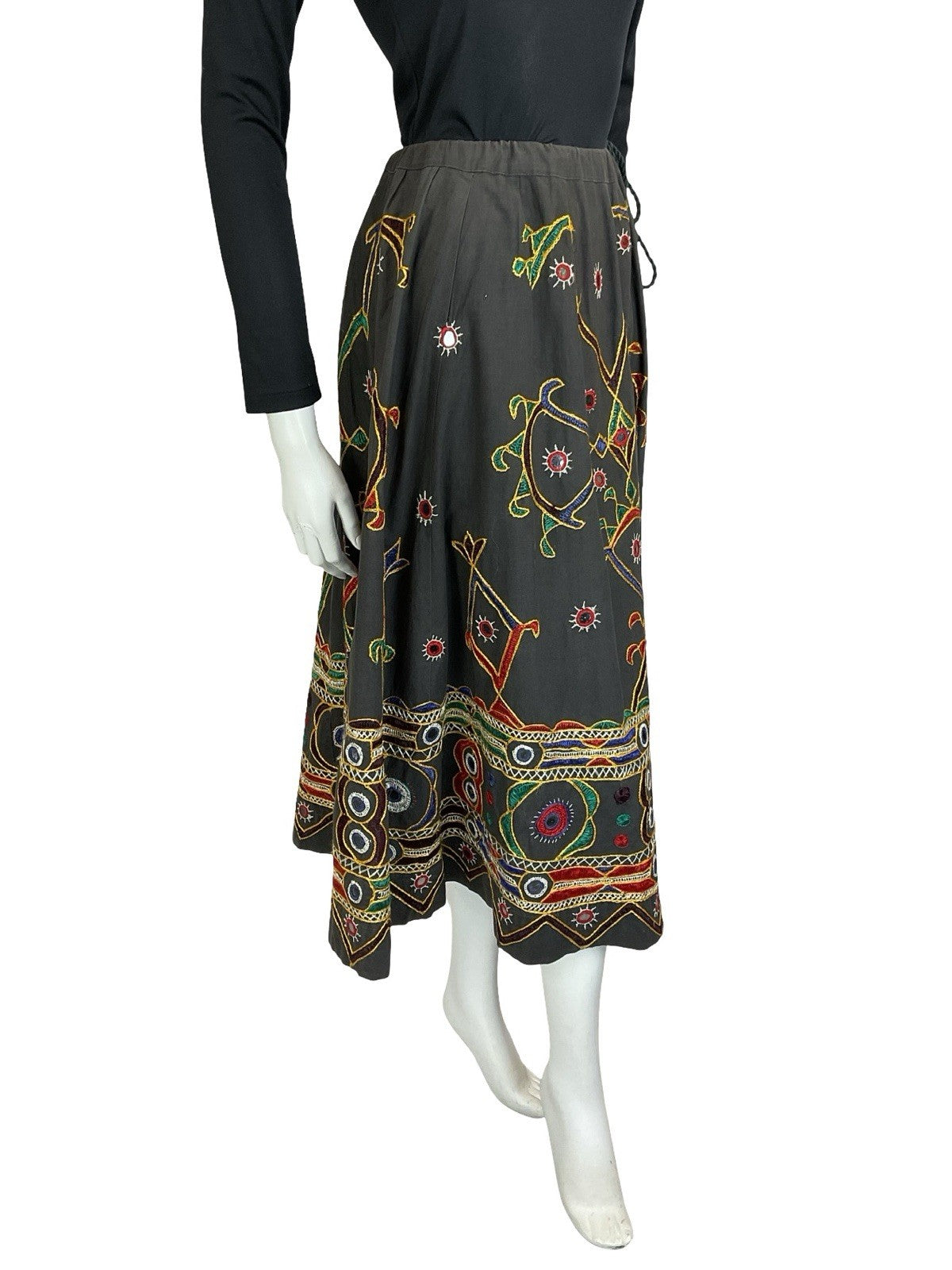 VTG 70S BLACK RED YELLOW BLUE GREEN HIPPY EMBROIDERED ROPE BELL SKIRT 12 14 16