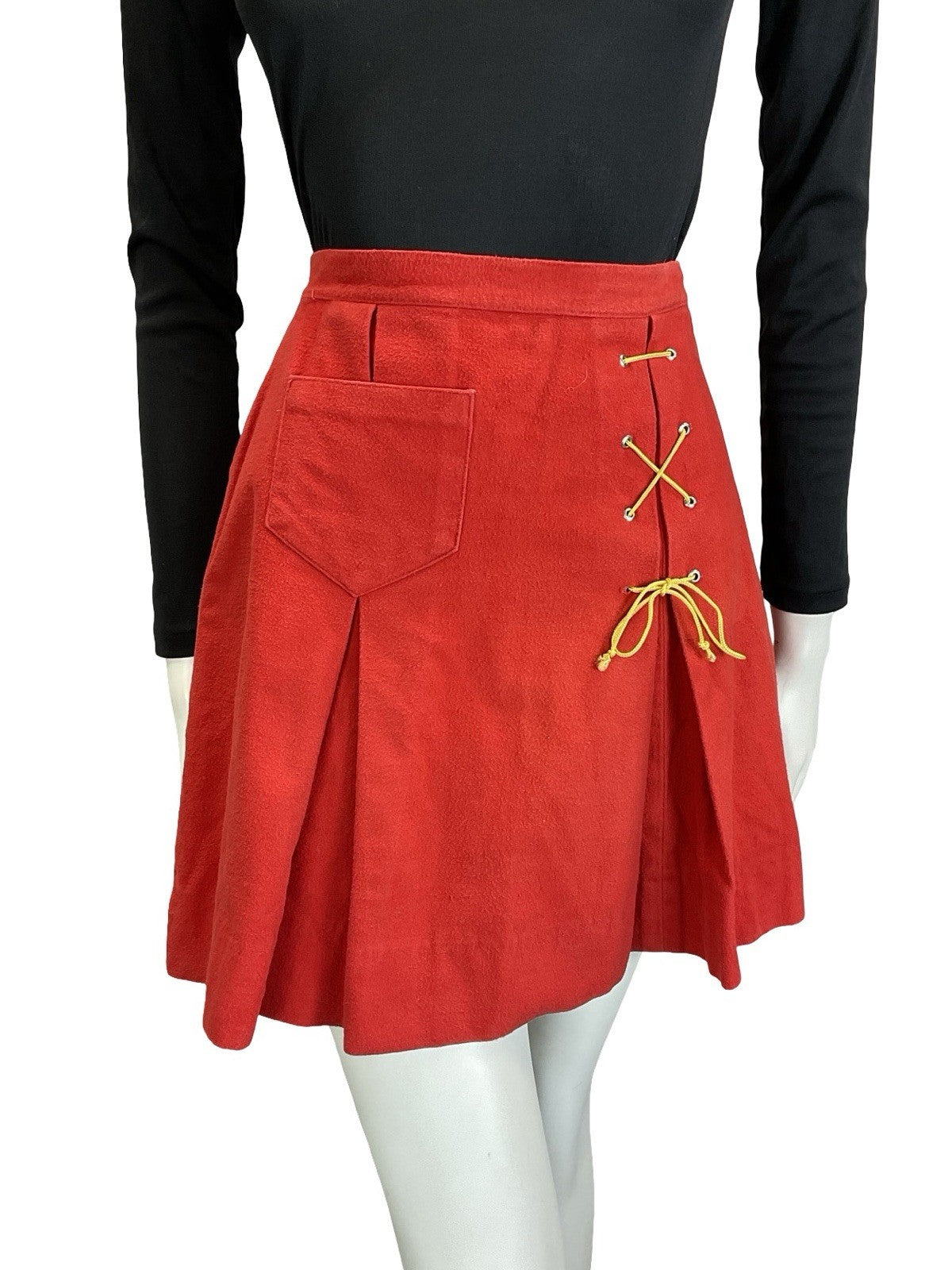 VTG 60S 70S RED WOOL FELT RIC RAC MEDIEVAL PLEATED YELLOW LACE UP MINI SKIRT 4