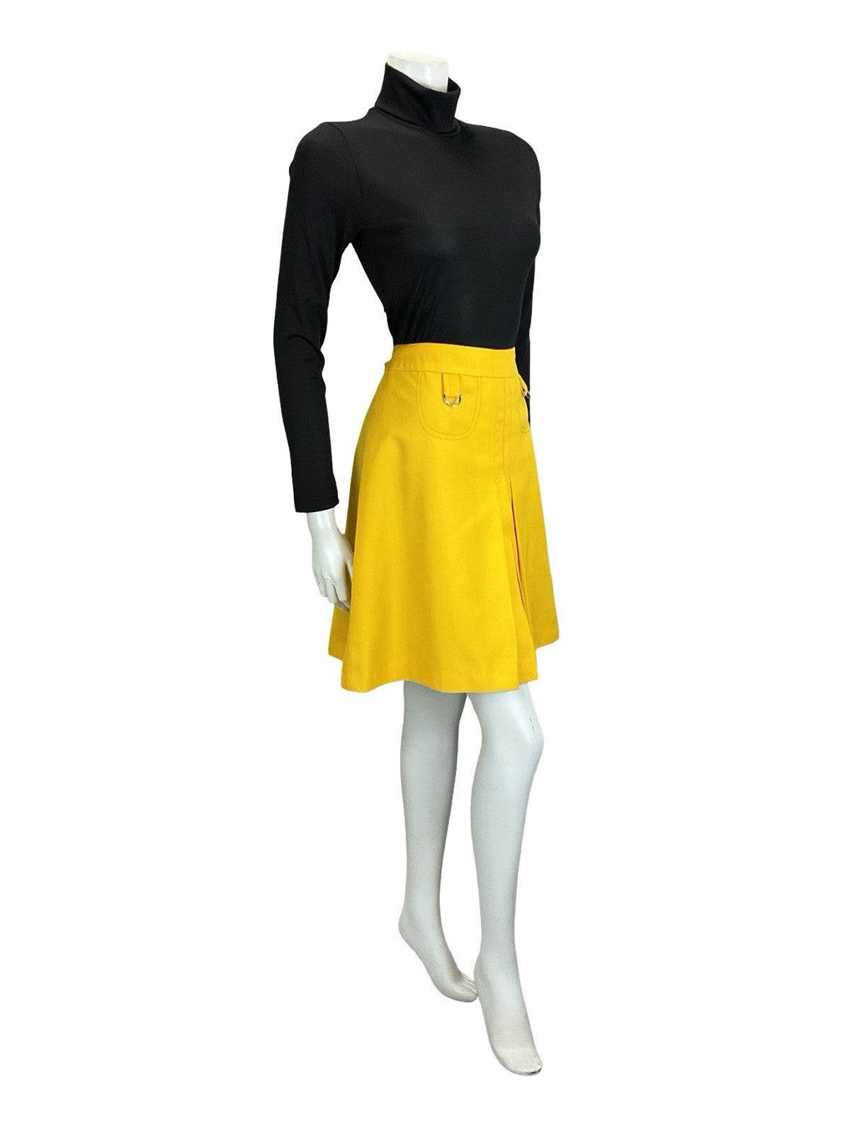 VTG 60S 70S BRIGHT YELLOW D RING PLEATED MOD PREPPY MINI SKIRT 0