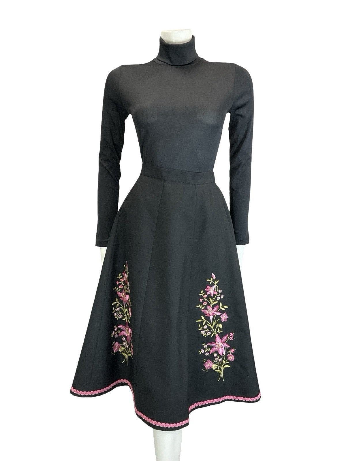 VTG 60S 70S BLACK PINK PURPLE GREEN FLORAL FOLK EMBROIDERED CIRCLE MIDI SKIRT 8