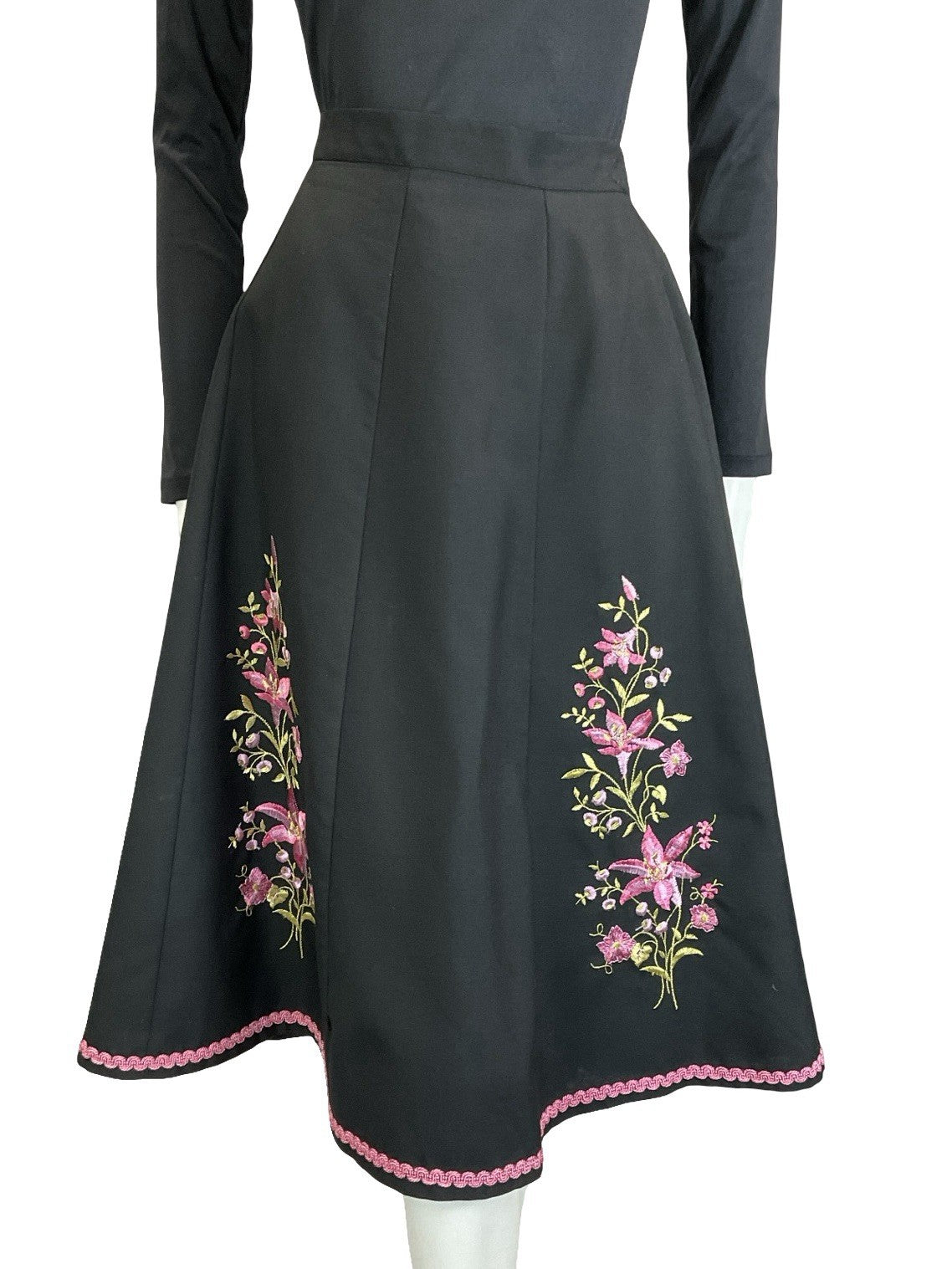 VTG 60S 70S BLACK PINK PURPLE GREEN FLORAL FOLK EMBROIDERED CIRCLE MIDI SKIRT 8