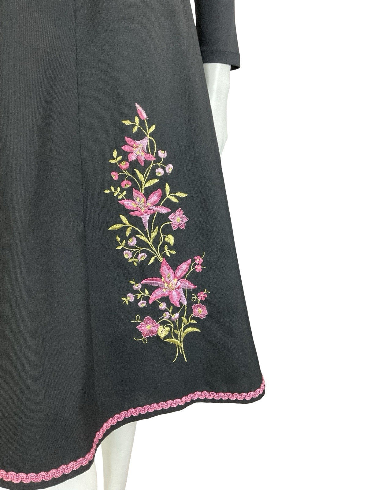 VTG 60S 70S BLACK PINK PURPLE GREEN FLORAL FOLK EMBROIDERED CIRCLE MIDI SKIRT 8