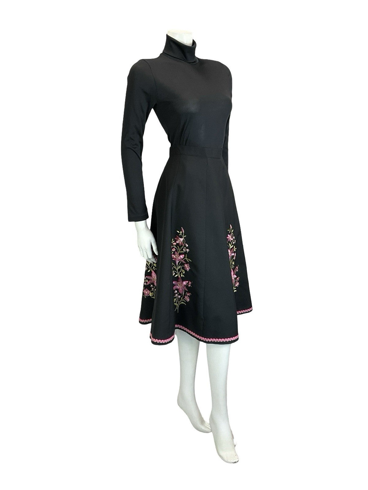 VTG 60S 70S BLACK PINK PURPLE GREEN FLORAL FOLK EMBROIDERED CIRCLE MIDI SKIRT 8