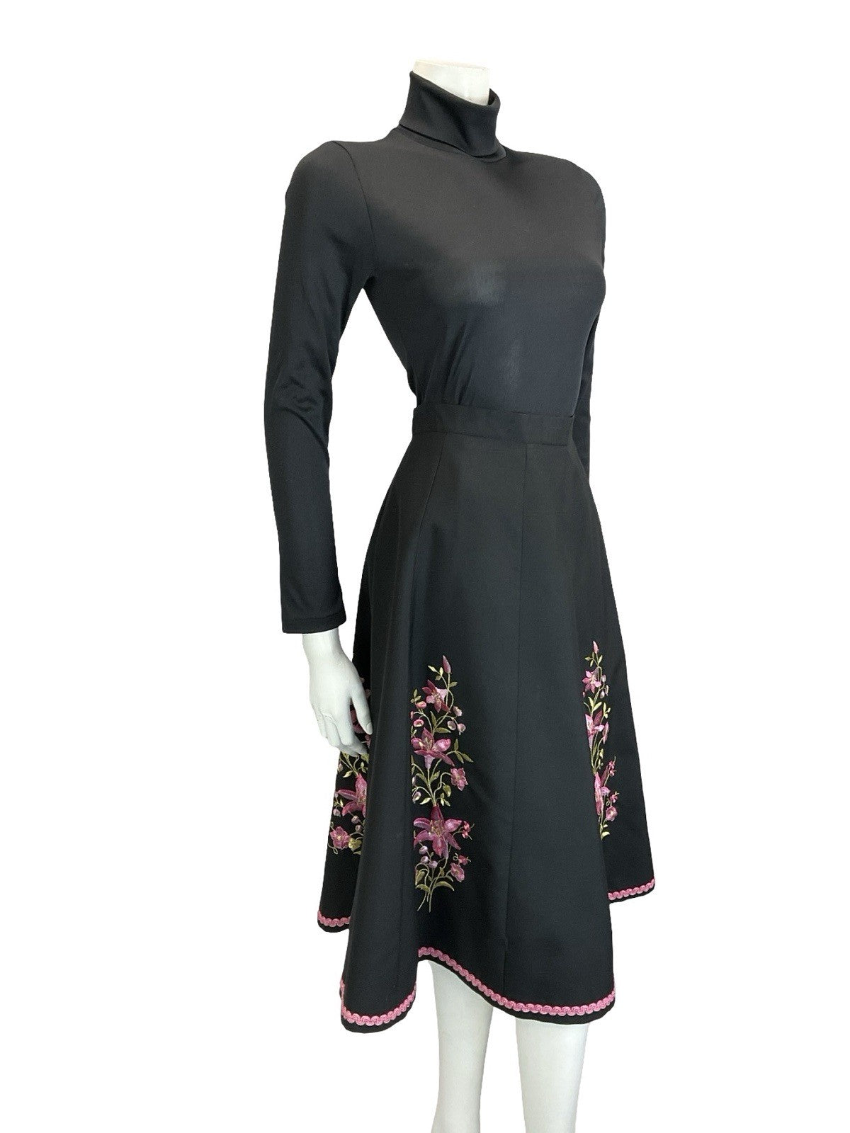 VTG 60S 70S BLACK PINK PURPLE GREEN FLORAL FOLK EMBROIDERED CIRCLE MIDI SKIRT 8