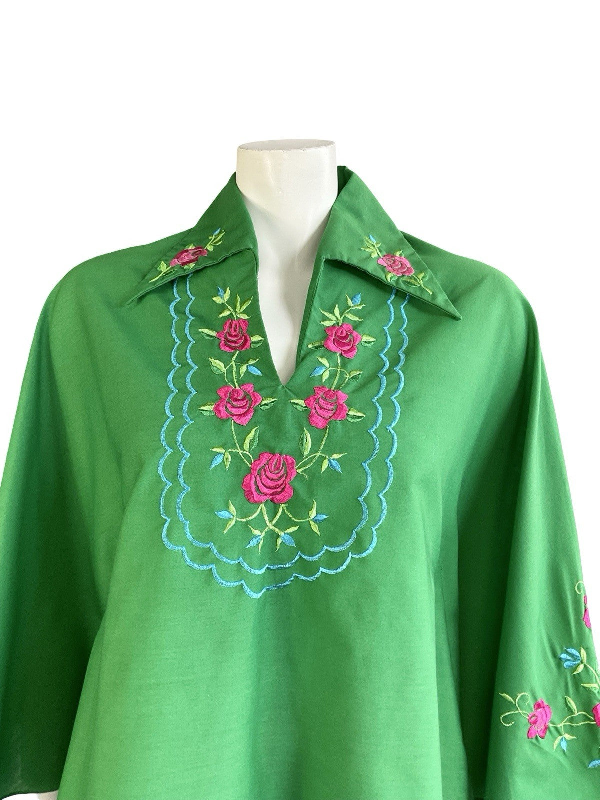 VTG 60S 70S GREEN BLUE PINK ROSE EMBROIDERED DAGGER CAPE KAFTAN TOP 8 10 S