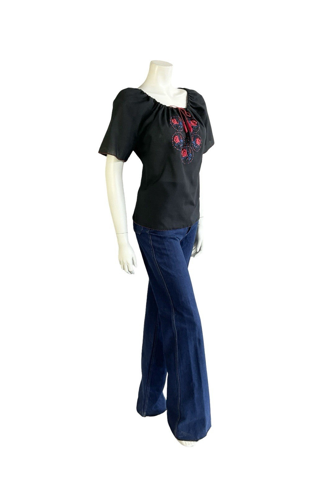 VTG 70S BLACK RED BLUE FOLK GEOMETRIC FLORAL EMBROIDERY TIE NECK BLOUSE 12