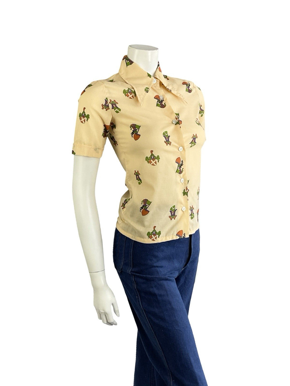 VTG 60S 70S PEACH ORANGE GREEN PURPLE COAT OF ARMS DAGGER COLLAR SHIRT XS 6