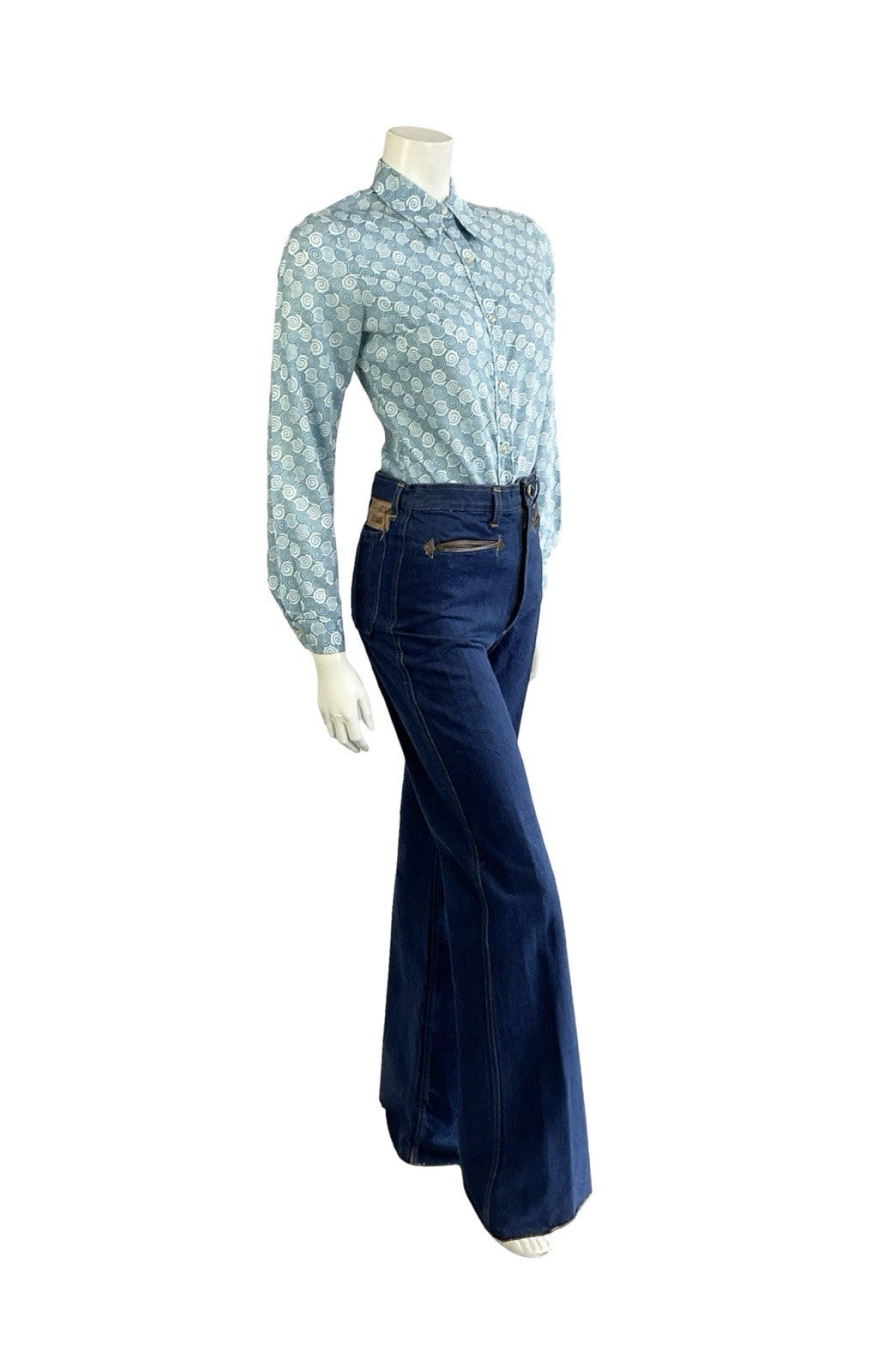 VTG 60S 70S LIGHT BLUE SPIRAL GEOMETRIC SWIRL DAGGER COLLAR SHIRT 10