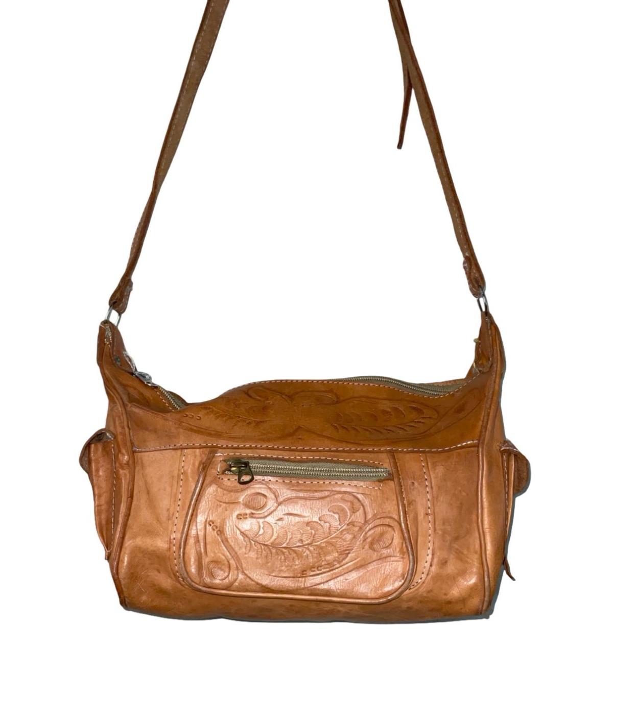 VTG 70S TAN BROWN LEATHER BOHO HIPPY PAISLEY PSYCHEDELIC CROSS BODY BAG